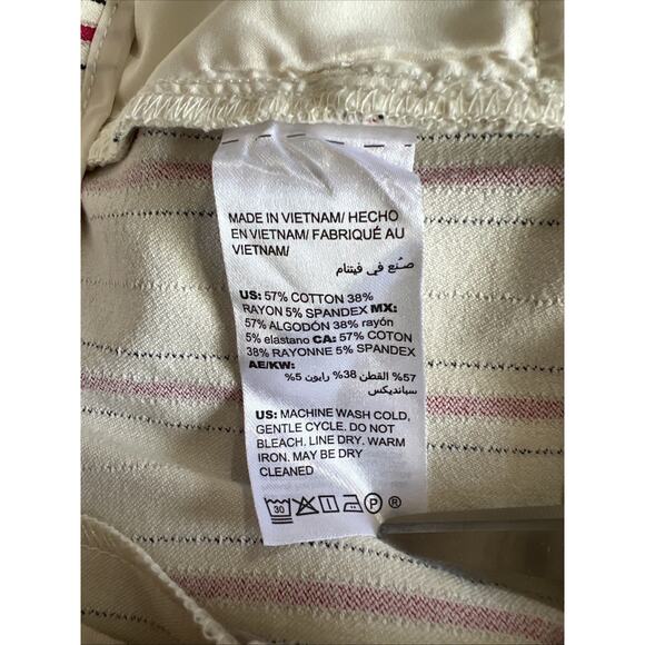 Chico's Pants Size XL Cream Red Stripe 24" Crop Stretch Cotton Zip Career Work - Picture 6 of 10